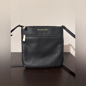 Michael Kors Riley Small Pebbled Leather Messenger Bag